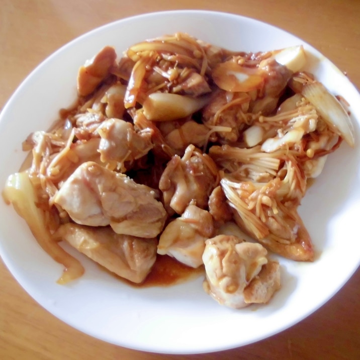 鶏肉とエノキと玉ねぎの生姜醤油炒め